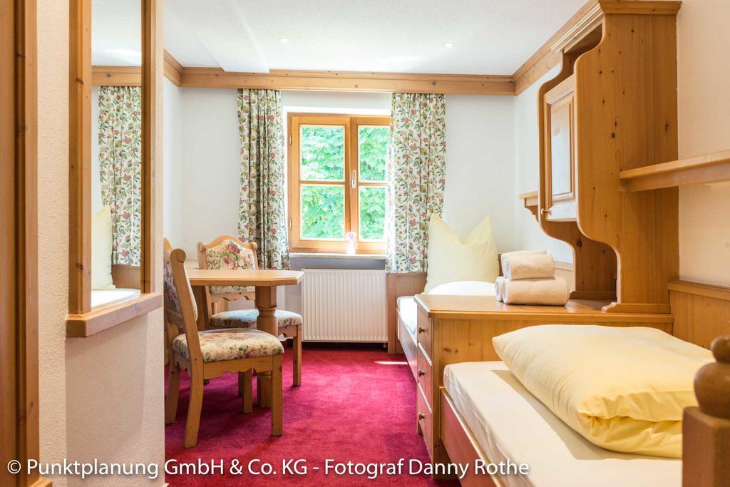 Alter Wirt Hotel Hechendorf am Pilsensee Buitenkant foto